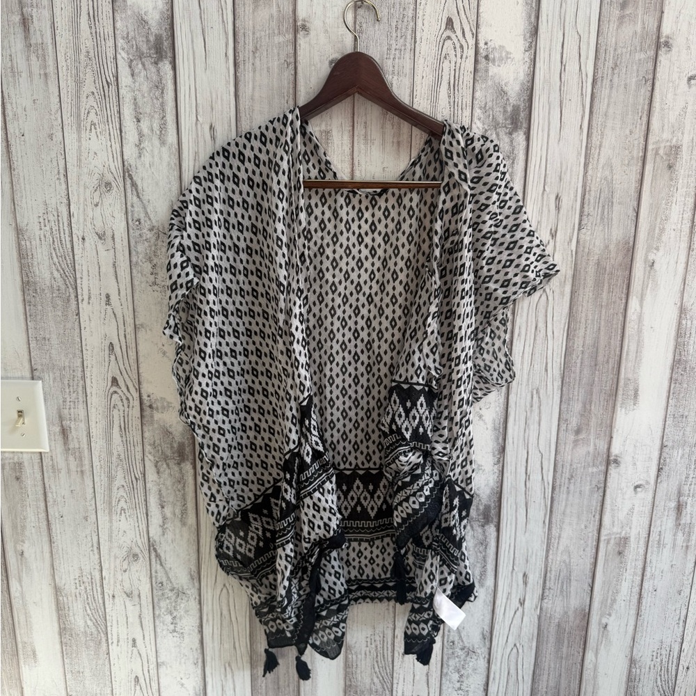 Lucky Brand navy/white kimono one size